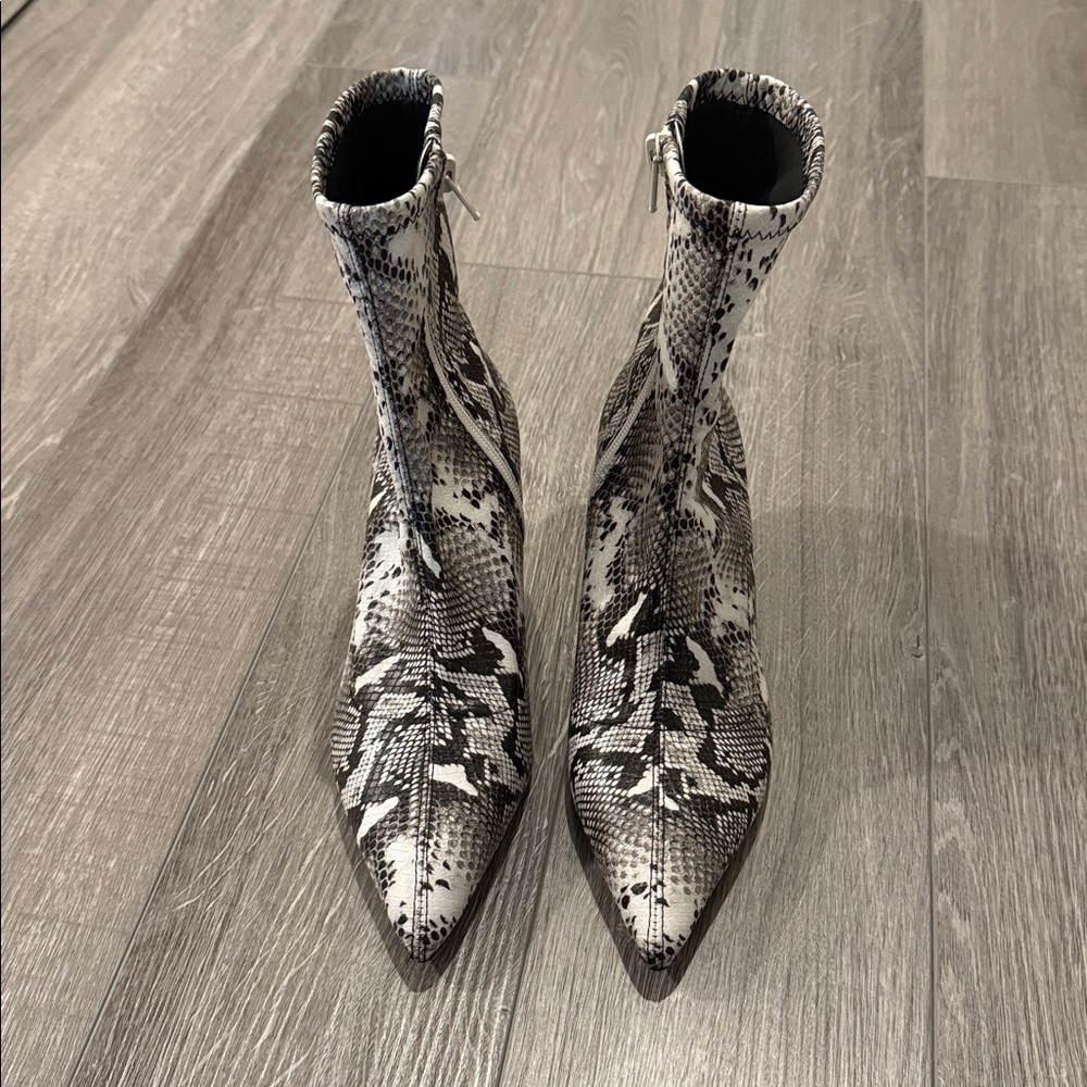 Posh Abound Faux Snakeskin Ankle Booties | Size 6.5 | Never Worn
